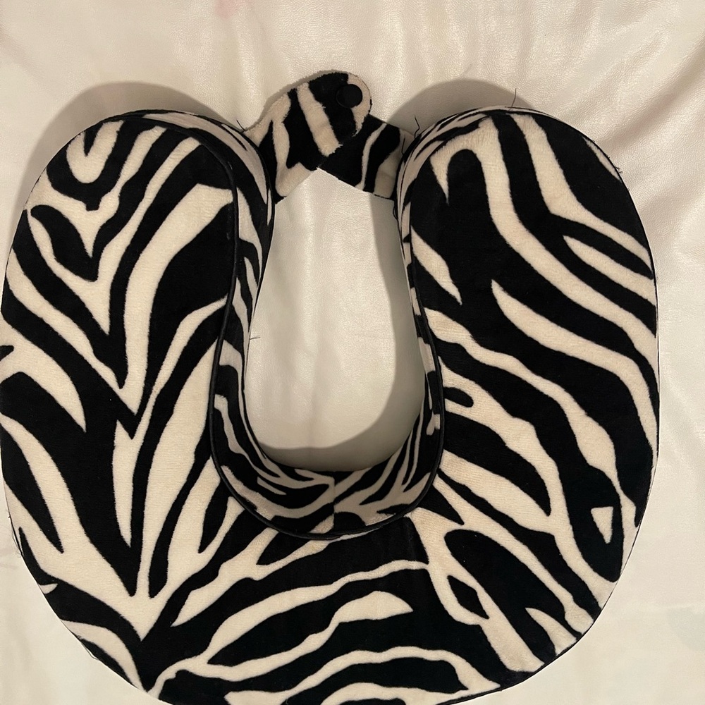 3/$30 final sale Zebra Pattern Travel Neck Pillow